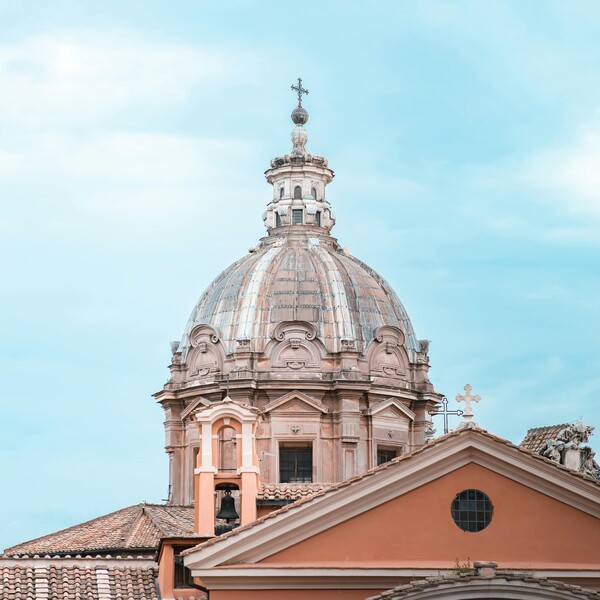 PoliLingua - La Vostra Agenzia di Traduzione di Fiducia a Roma